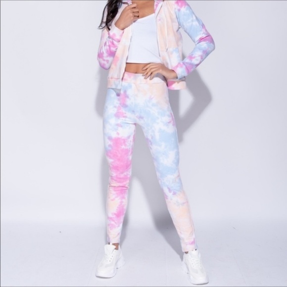 Groovy Kind Of Love Tie Dye Leggings - Picture 5 of 6